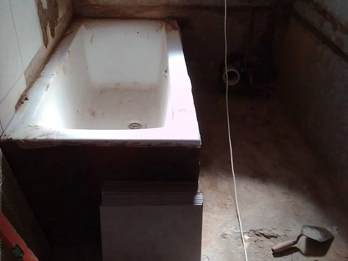 Standard bath installation